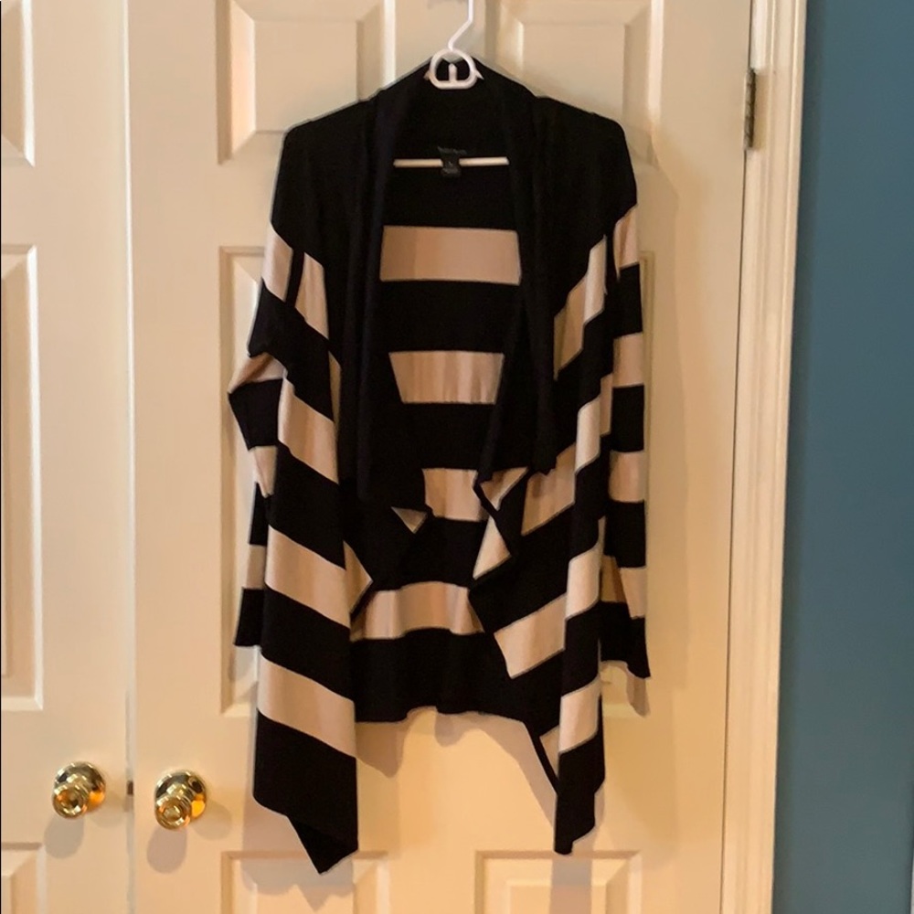 Long cardigan in. Black & Beige
